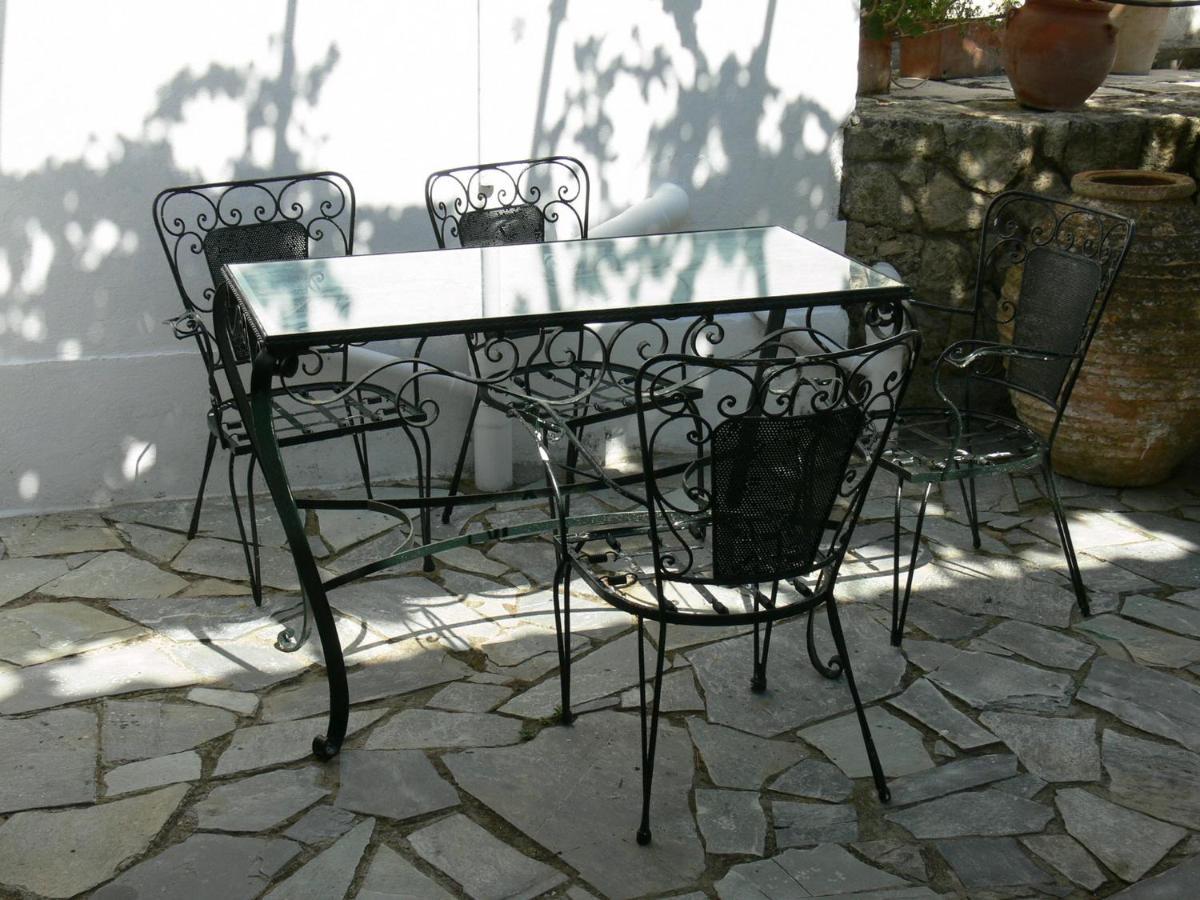 Villa Quietude Άγιος Στέφανος Δωμάτιο φωτογραφία